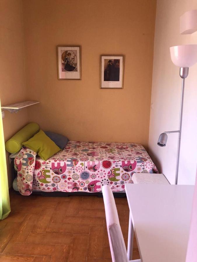 Ferienwohnung Familia Anfitriona Acoge Terraza Sevilla Exterior foto